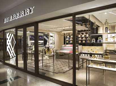 Burberry strengthens ties to Asia with Beauty Box concept store